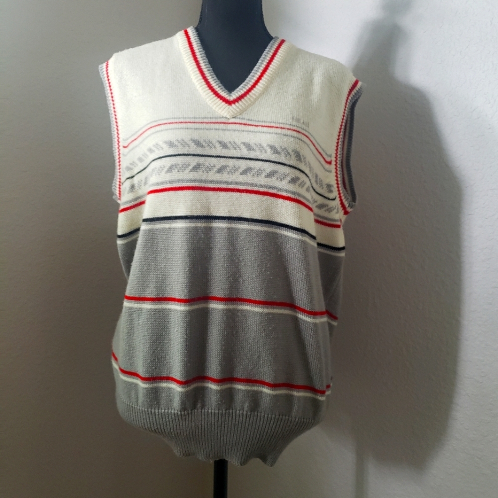 Just In: Mens Head Athletic Vneck Sweater Vest